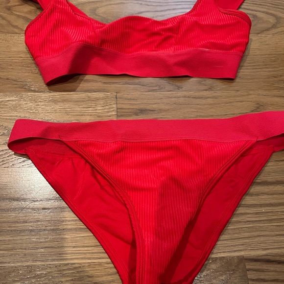 Red Ribbed Bikini Set - Picture 2 of 4